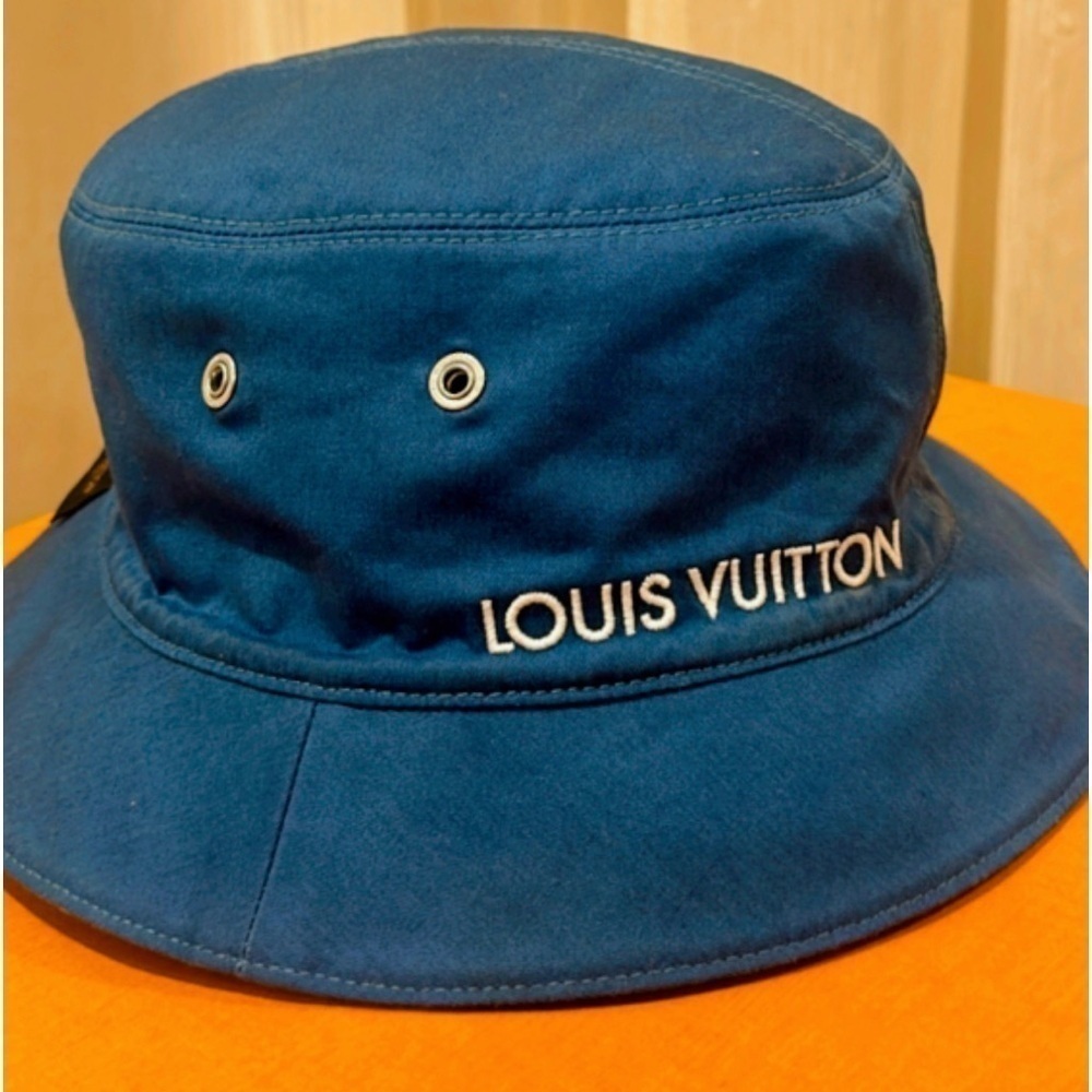 💯% Authentic Louis Vuitton Monogram Essential Bucket Hat✨ - Picture 7 of 13